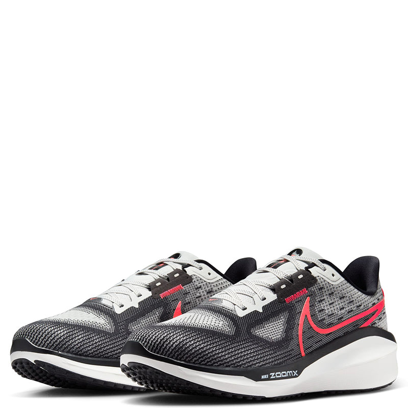 Nike Men's Vomero 17